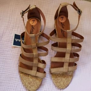 Lucky Brand US Womens SIZE 7 Wedge Sandal